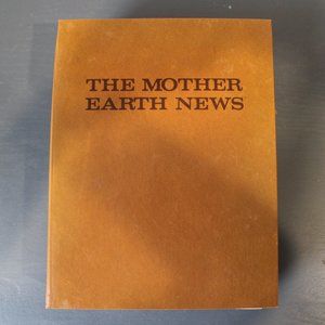 Binder of The Mother Earth News Magazines- Volumes 22- 30 (3 of 13)